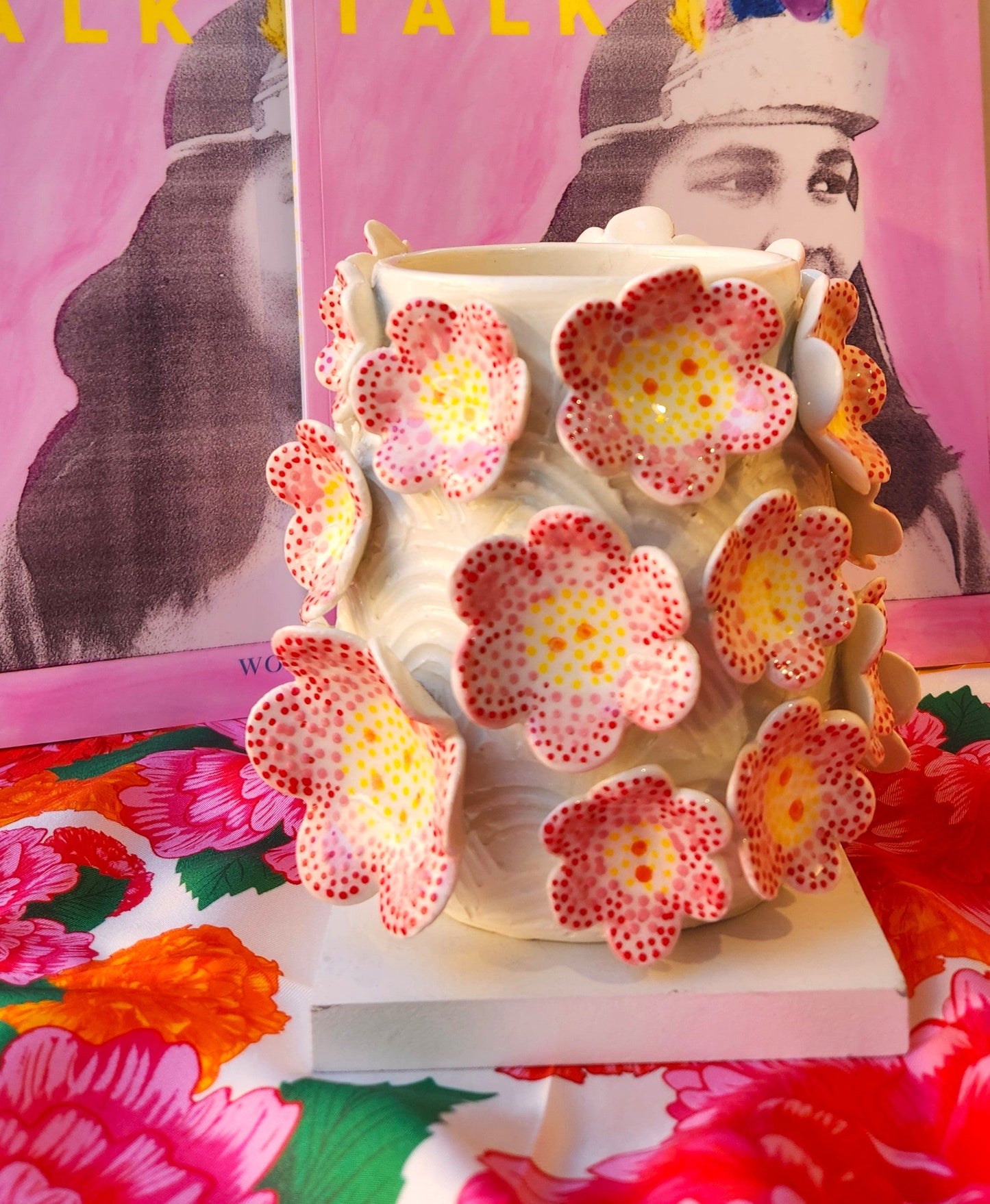 Vase w/3D Pink Flowers