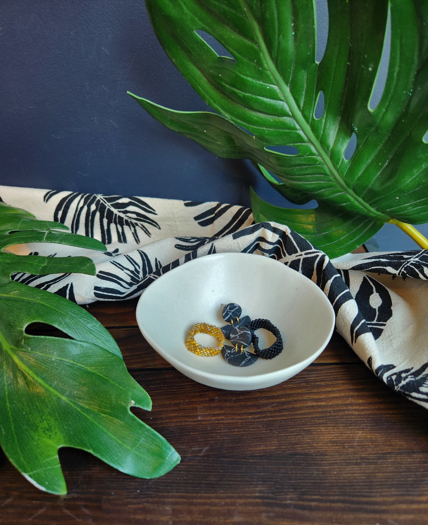 Small Dipped Gravity Bowl