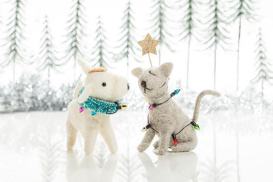 Sitting Cat w Lights Ornament