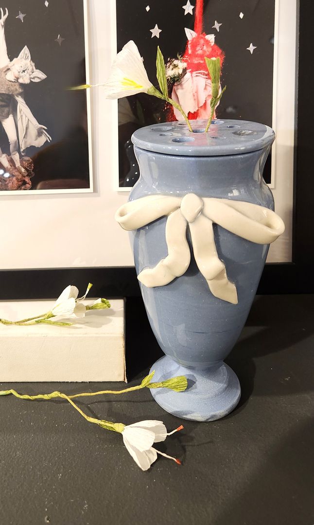 Blue Bow Frog Vase