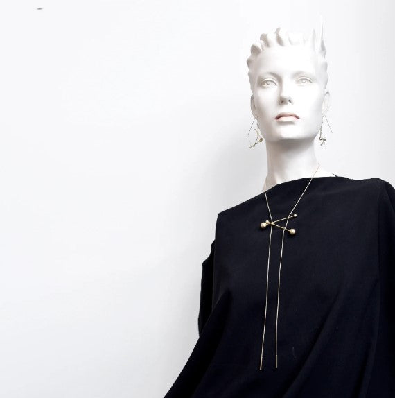 Joggle Necklace in Satin Gold