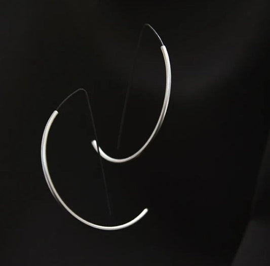 Lune Hoops in Black Silver