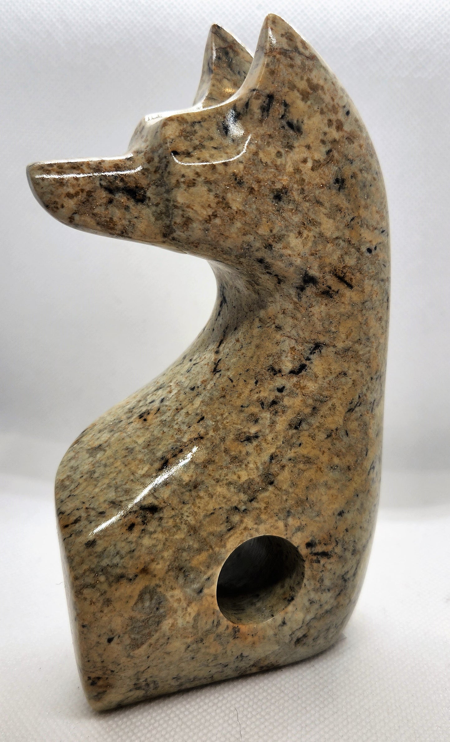 Medium Wolf by Teyo Hill