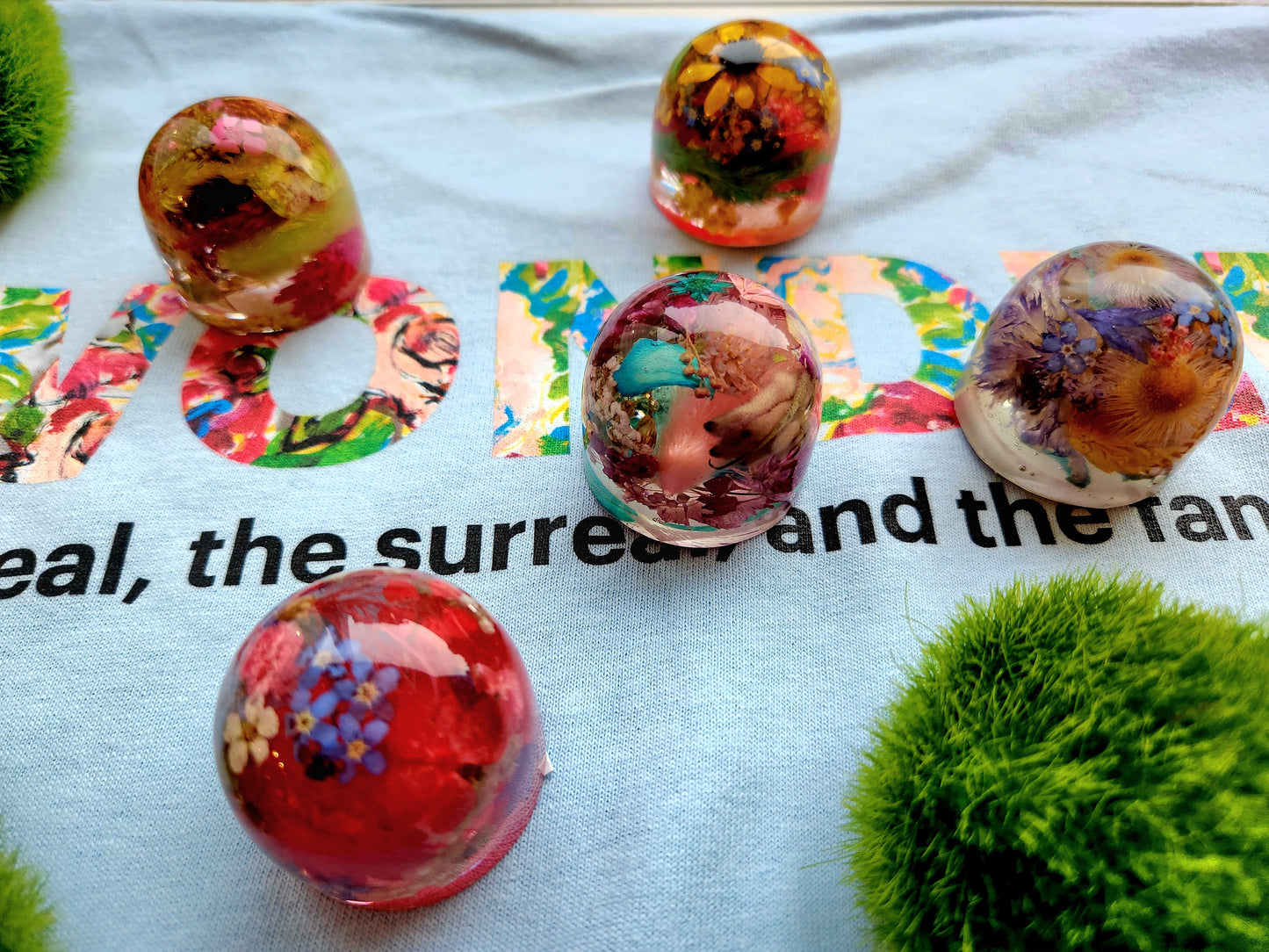 Wonder-Inspired Small Dome Paperweight