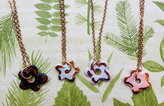 Flat Flower Necklace