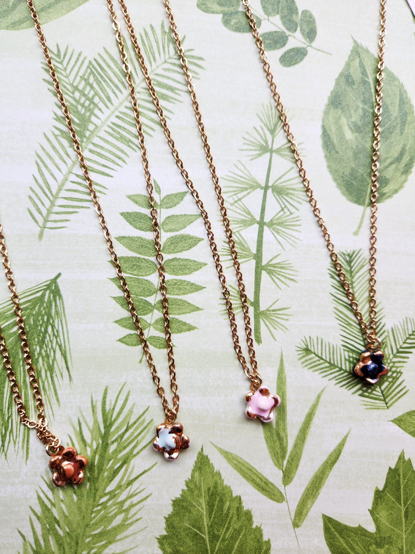 Tiny Flower Necklace