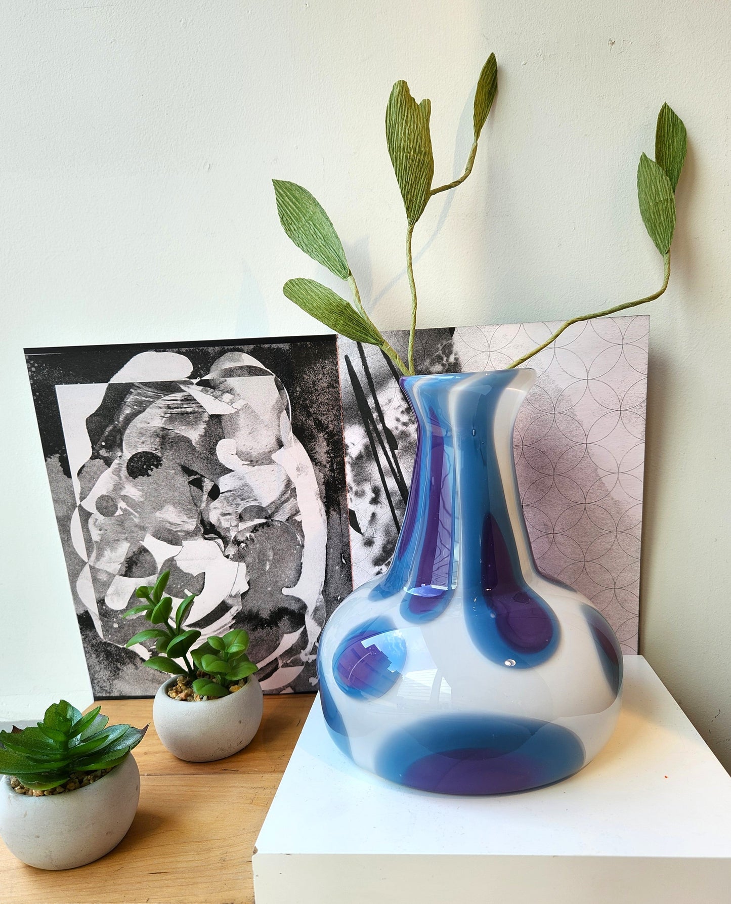 Med Polka Dot Vessel