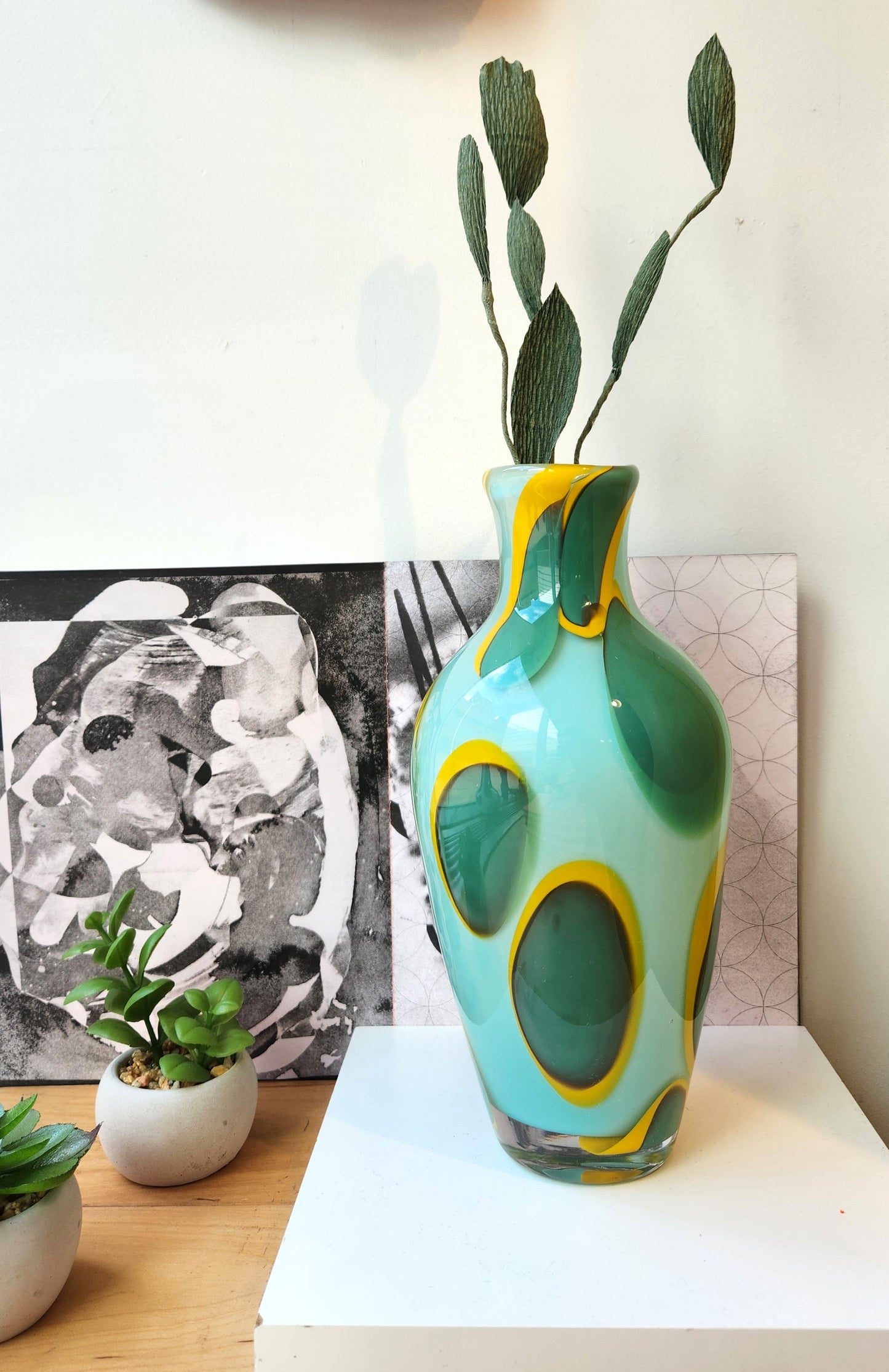 Med Polka Dot Vessel