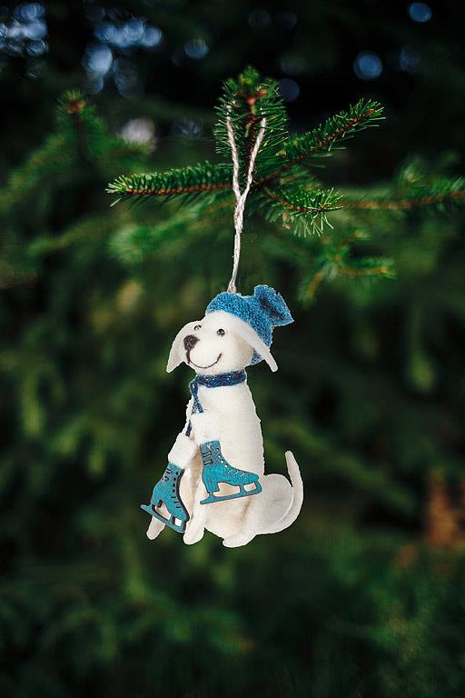 Dog w/Skates Ornament