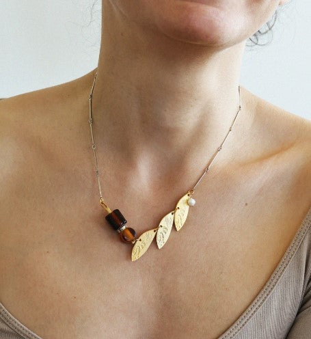 Gienah Mocha Mousse Necklace