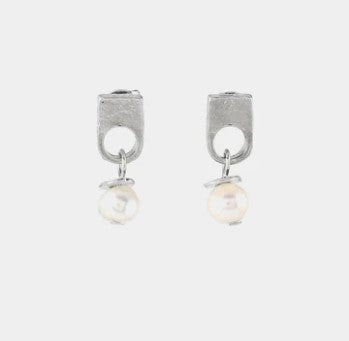 Nemris Silver Earring