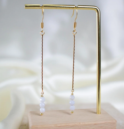 Noa // Single Chainlink Earrings Blue Agate