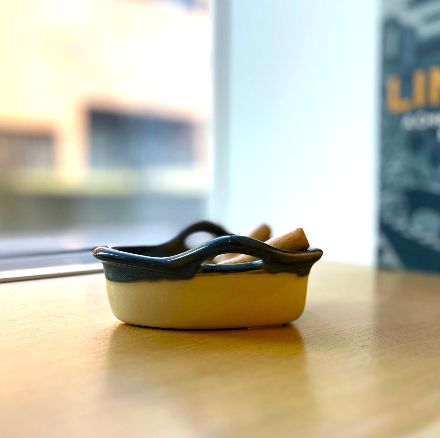 Boat Dip Pot
