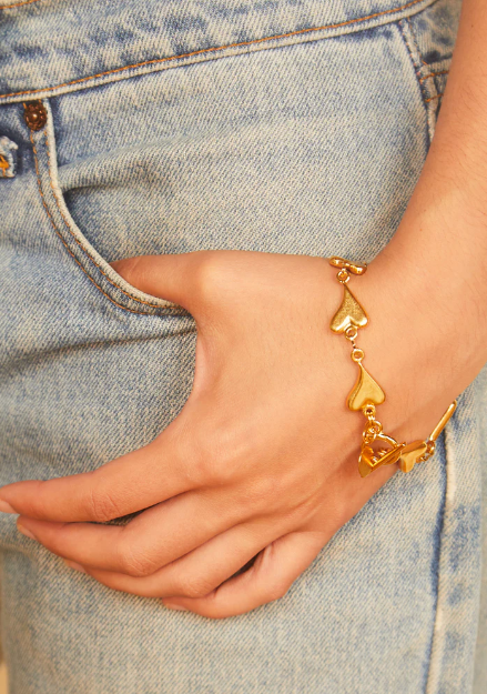 Heart Link Bracelet Gold