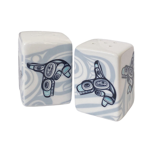 Whale Shaker Set