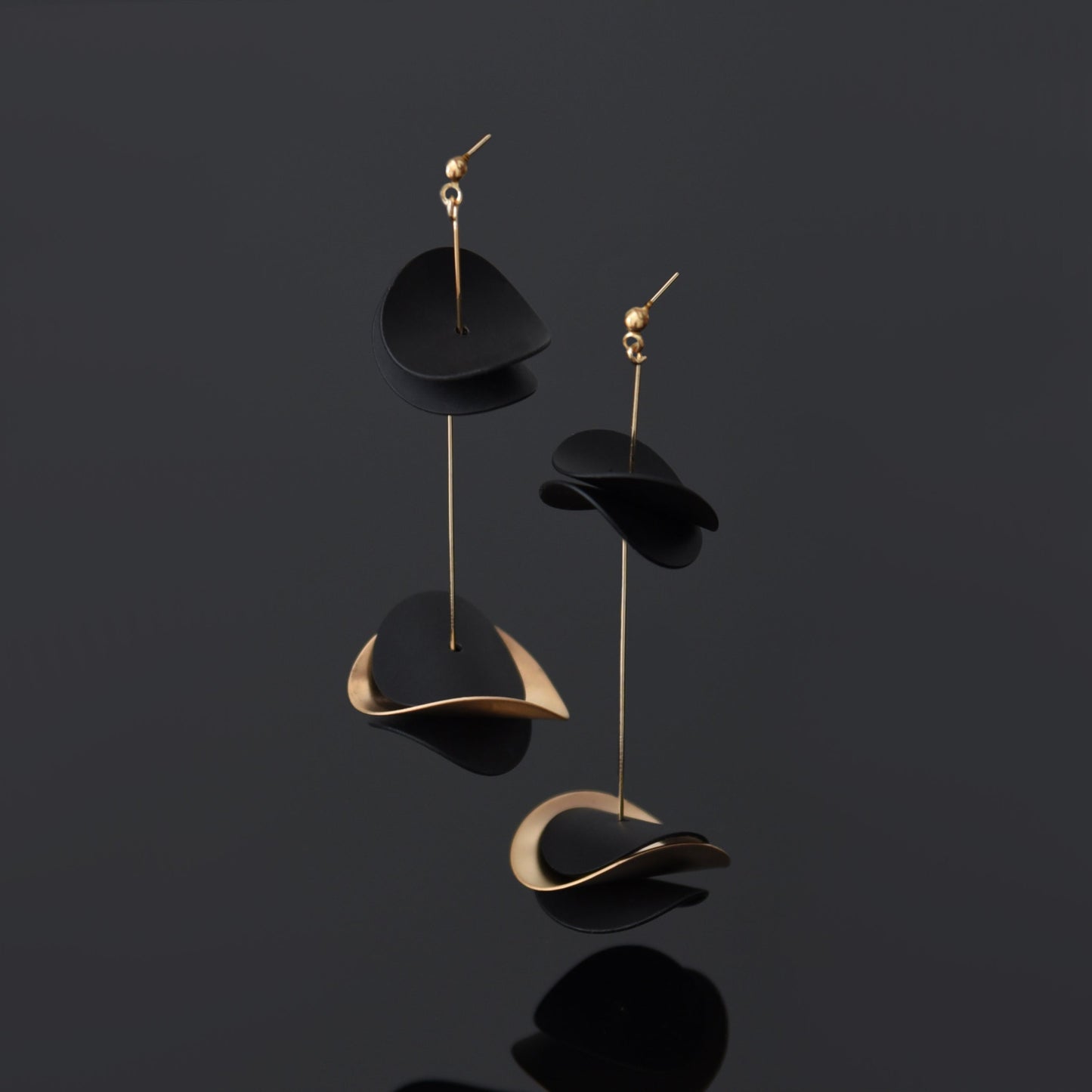 Ottilie Earrings in Gold Black