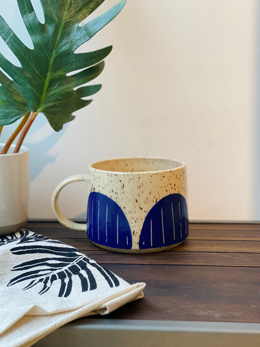 20 oz Blue Landscaped Mug