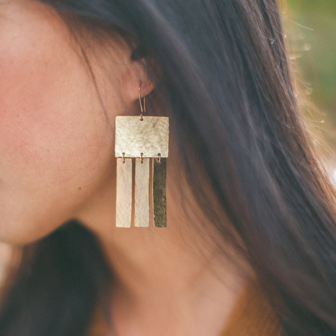 Light Dancer Earring Brass